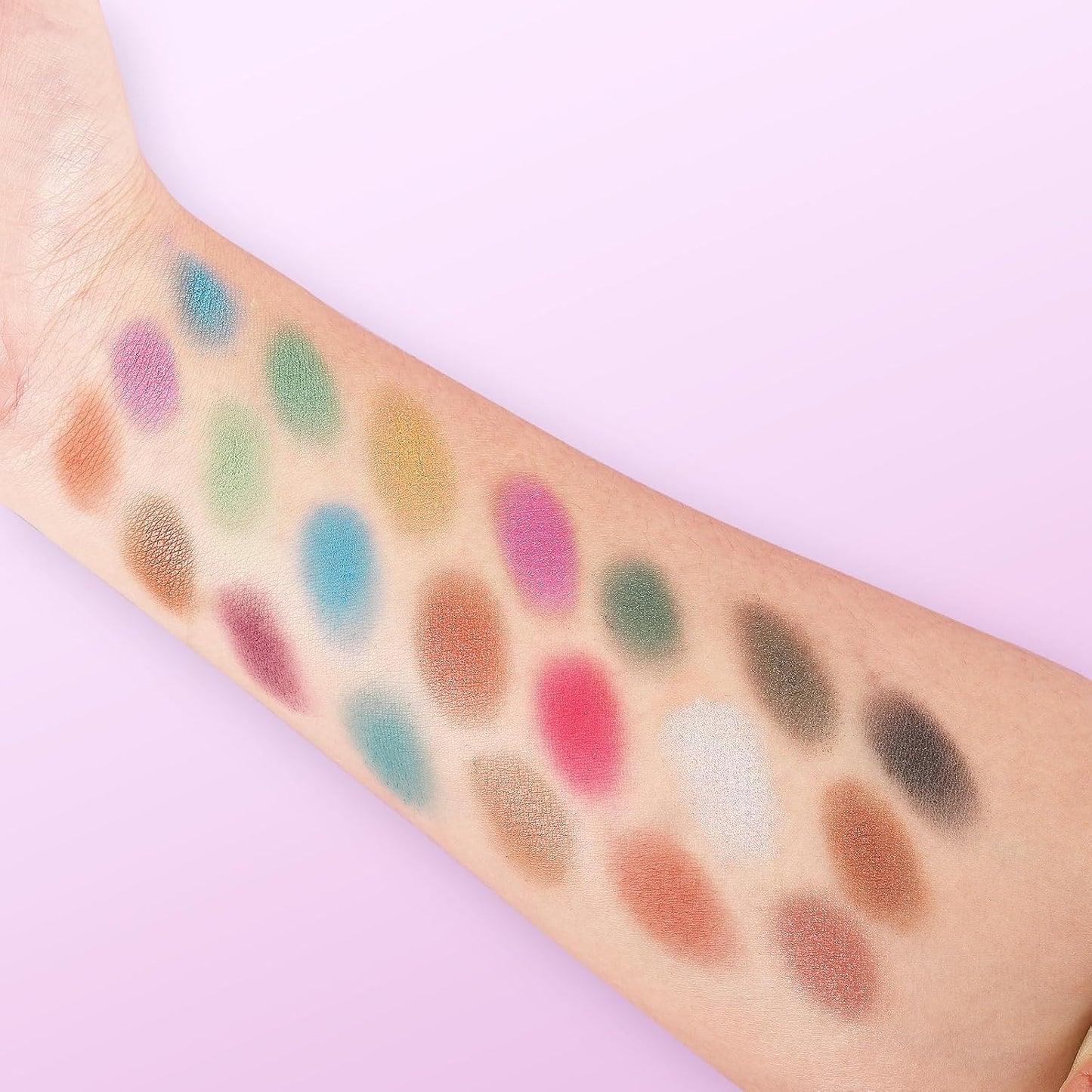 All-in-One Makeup Kit for Women – Full Kit with 24 Eye Shadows, 4 Lipsticks, 1 Blusher, 1 Powder, 2 Eyebrow Powders, 1 Mirror & 1 Double-Ended Brush | Perfect Makeup Set for Teen Girls, Beginners, and Professionals | Giftable Makeup Kit